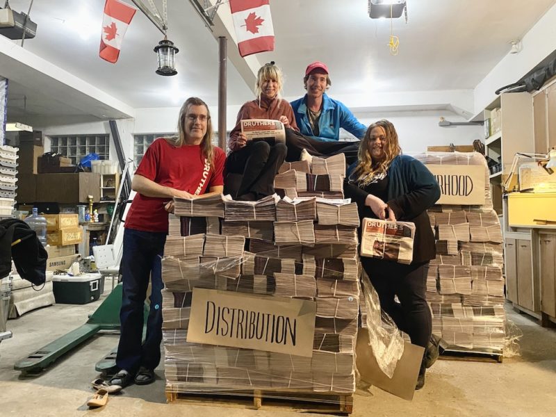 Druthers Quebec Crew 800x600