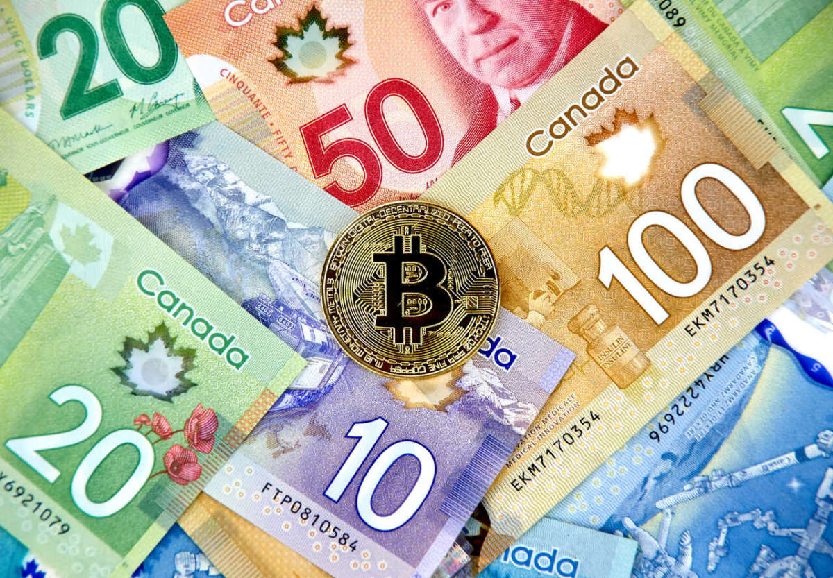 Montreal,,canada, ,march,10,,2018:,gold,bitcoin,cryptocurrency,on
